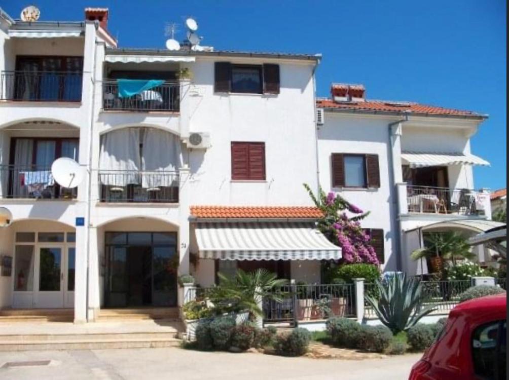 Olivia, Seaside Apartment In Medulin, Croatia المظهر الخارجي الصورة